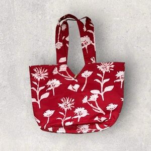 NWT GLOBAL MAMAS Fair Trade Red Batik Tote Bag White Flowers Organic Ghana